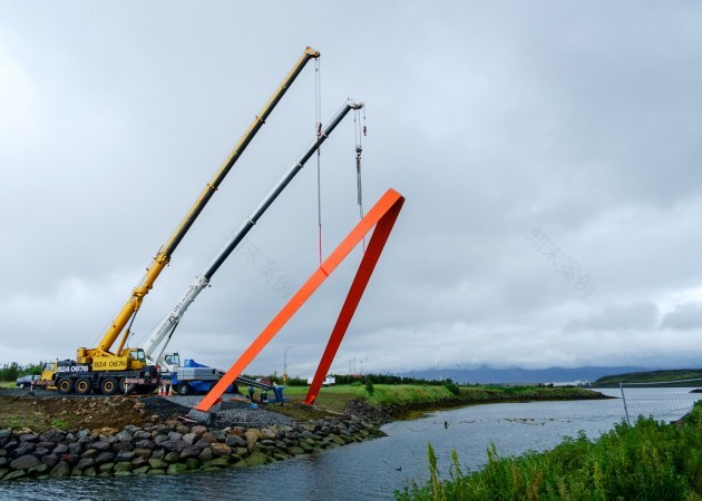 雷克雅未克金字塔形状人行天桥建造丨Teiknistofan Trod-25