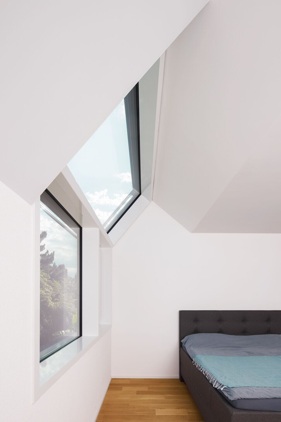 德国 Stuttgart 新锐私人住宅设计，精致简约融入老社区-22