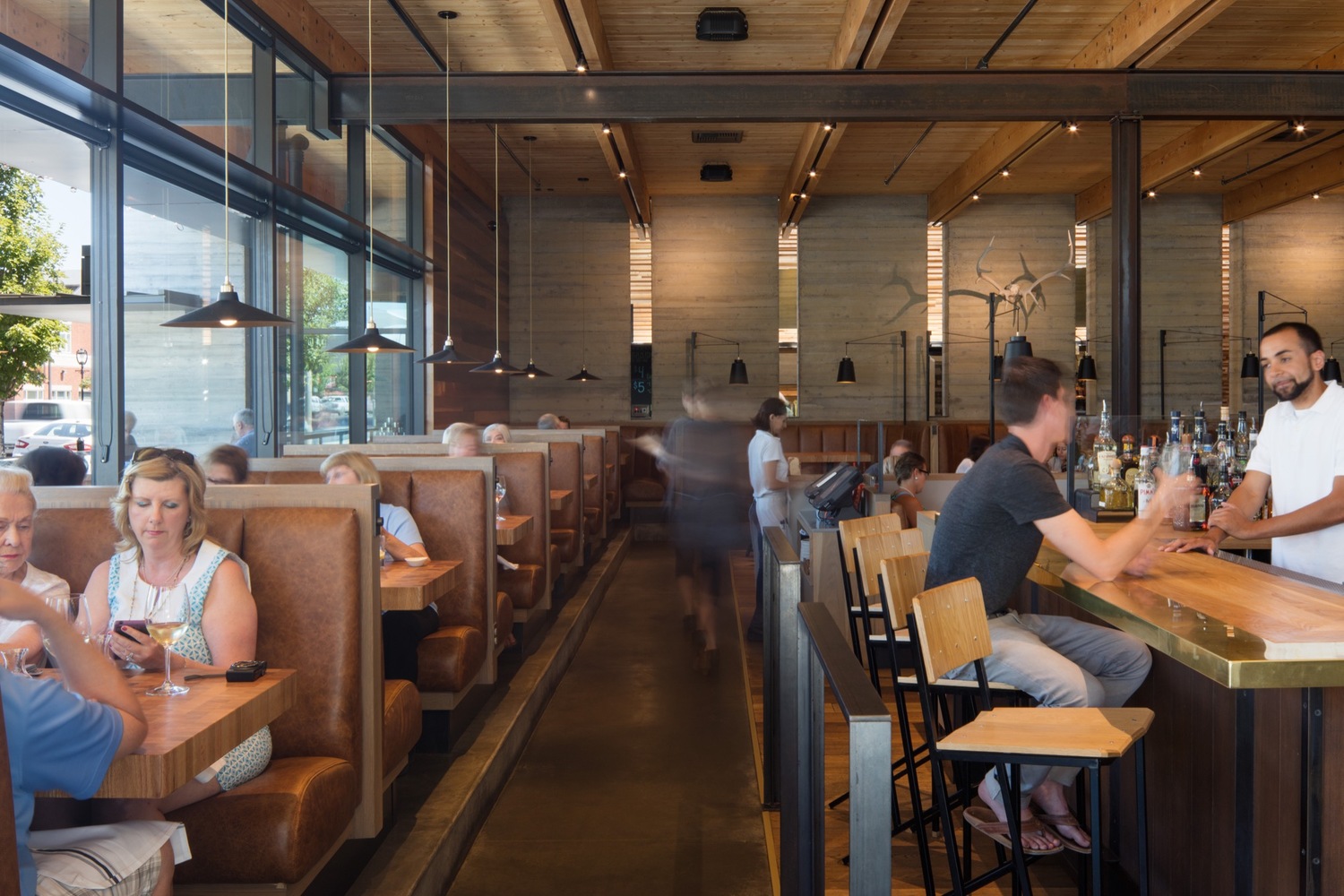 亚基马谷农业遗产的复兴 · Cowiche Canyon Kitchen and Icehouse Bar-68