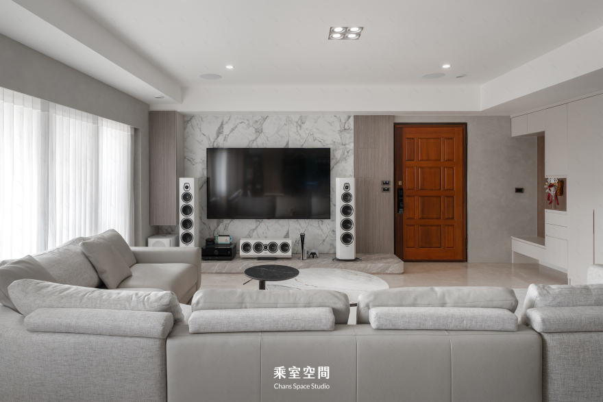 屋齡17年全室翻新|克里翁大樓丨中国高雄丨乘式空間-6