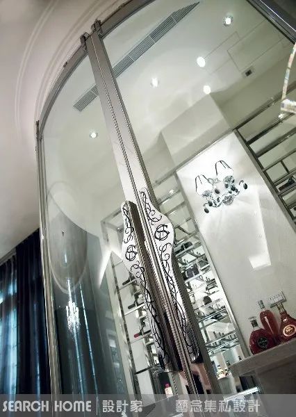 四间超吸眼球的独栋豪宅设计！旋转楼梯、高级酒窖与景观沐浴空间应有尽有-11