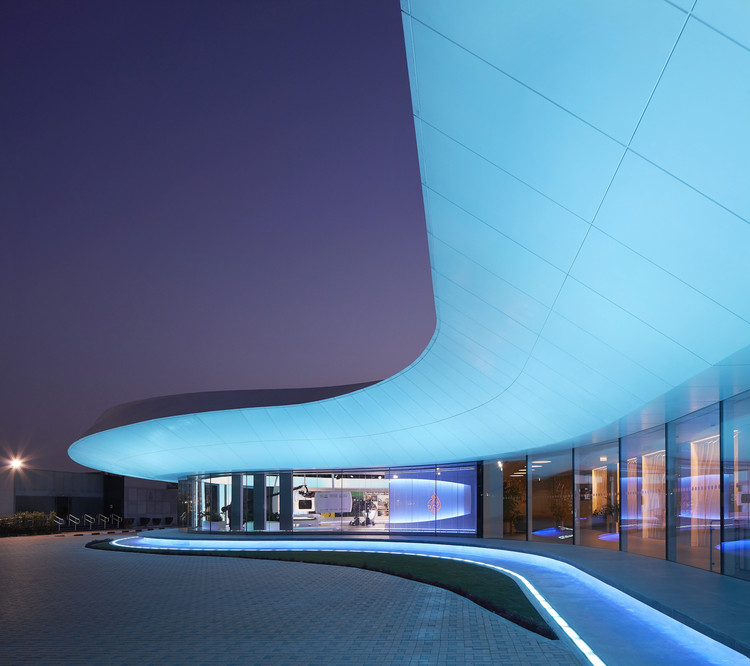 Al Jazeera Network Studio Building  Veech X Veech-10