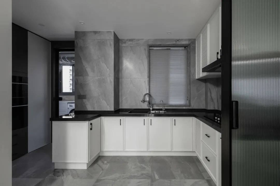 黑白灰的现代生活空间 · 铂瑞湾家居案例丨中国温州丨二间半设计事务所-27