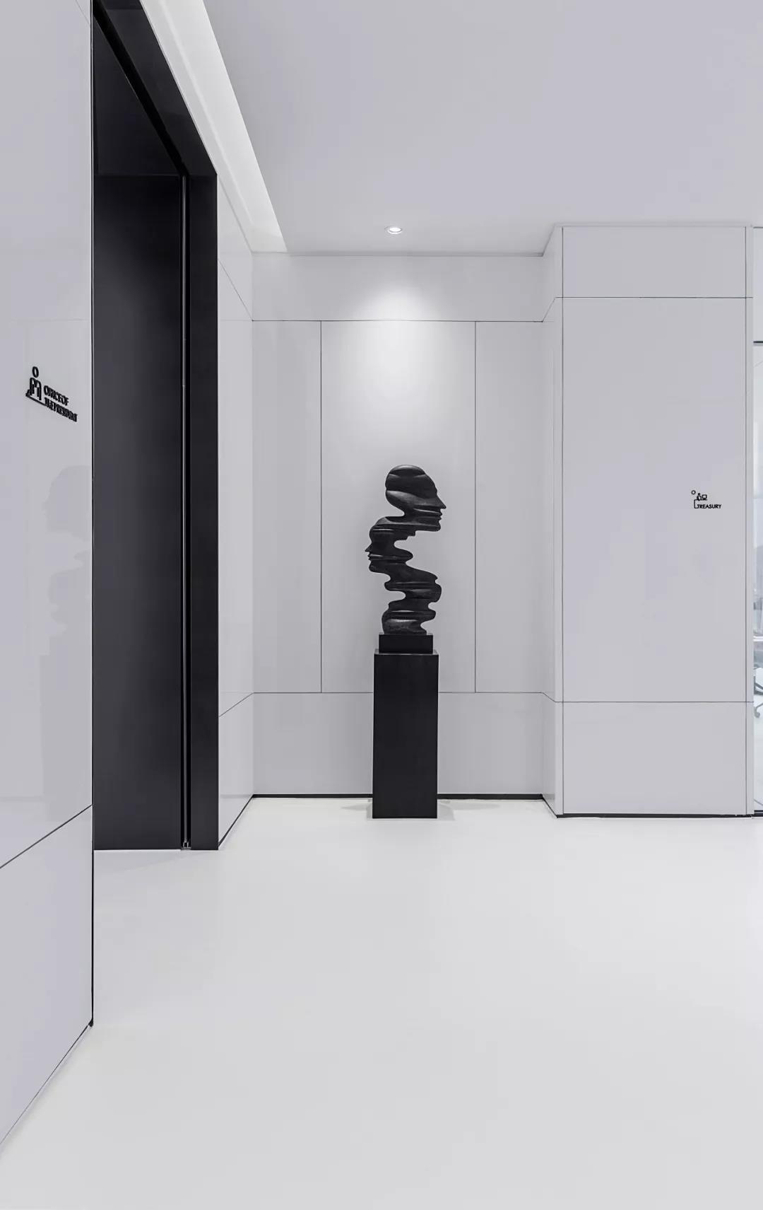 极简白，如何打造前卫艺术的国际办公-42