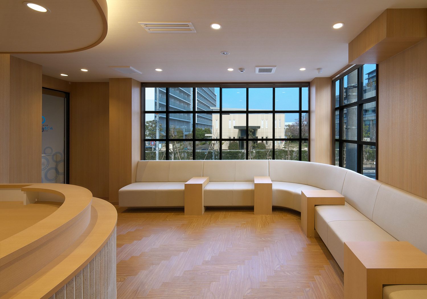 光诊所（注：みつる常见汉字写法有光等，这里根据一般情况推测翻译，若有具体背景信息可能会有更合适的译法） 丨日本兵库丨岩本 勝也＋エンバディデザイン-10