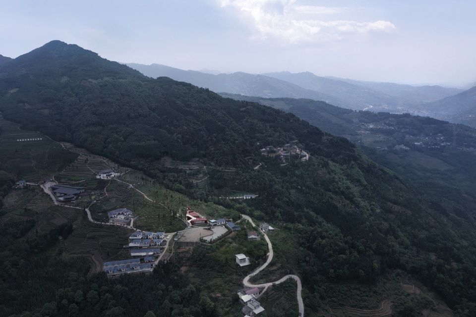 山谷中的“教堂” & 马边游客中心丨吾和建筑设计事务所丨中国四川-3