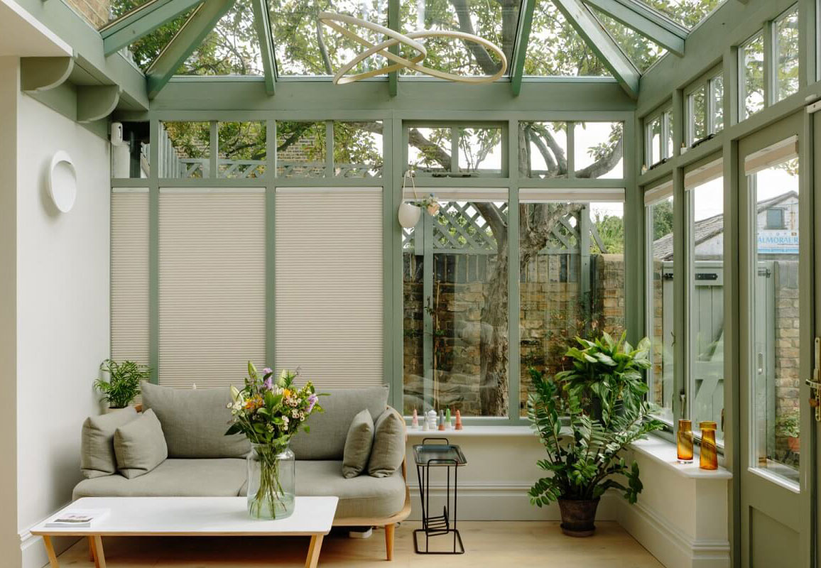 伦敦绿色客厅与桃色卧室的维多利亚式住宅设计-10