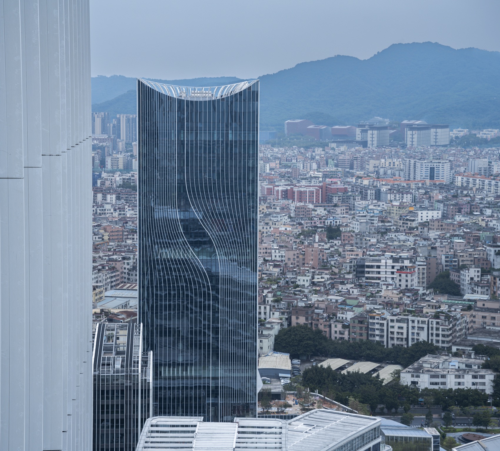 广州白云站TOD上盖建筑群丨中国广州丨华南理工大学建筑设计研究院有限公司等多家单位-10