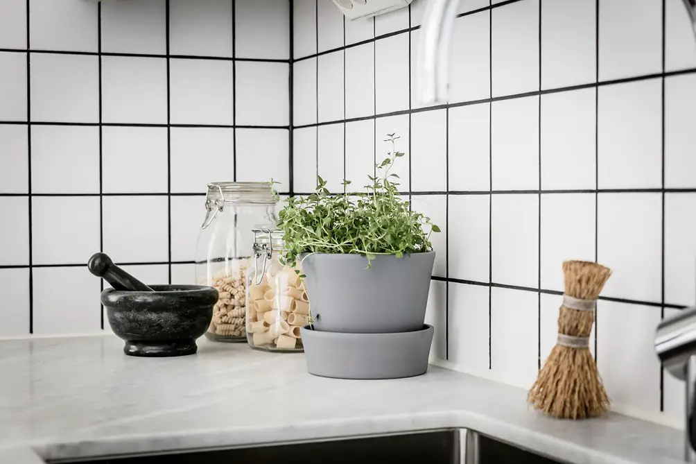 港口活力 | 单身公寓的现代工业风设计-10