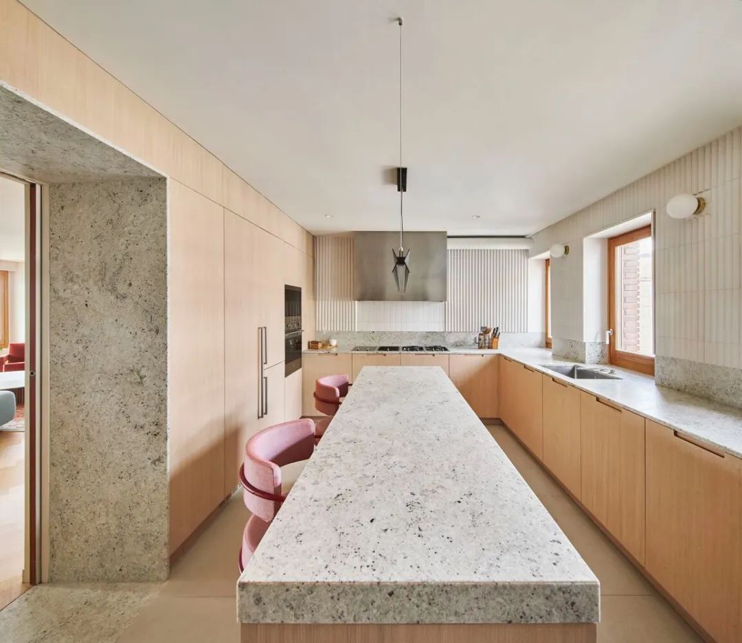 不选寻常材！这3个家居装修案例，不装也要收藏-18