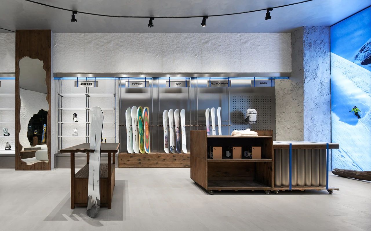 单板滑雪品牌伯顿 BURTON 成都旗舰店设计丨中国成都-13