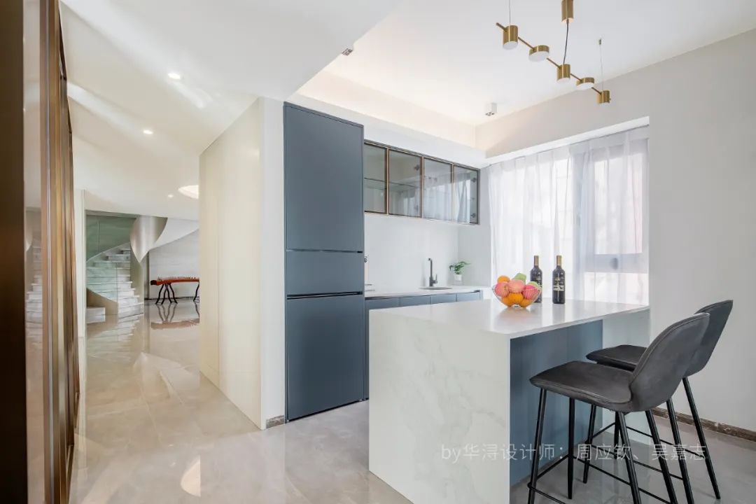 广州东风广场 · 现代简约复式住宅的破茧成蝶丨中国广州丨华浔品味装饰集团-49