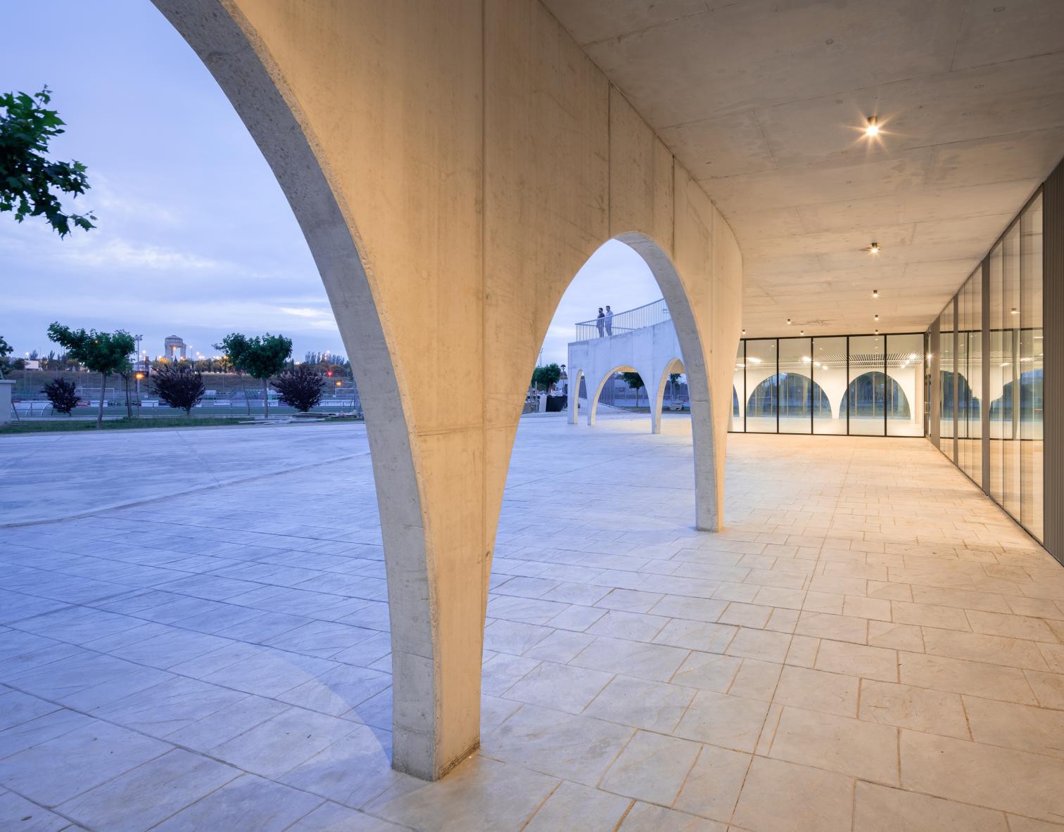 西班牙 Zaragoza 的绿色社交餐厅设计丨José Romero-14