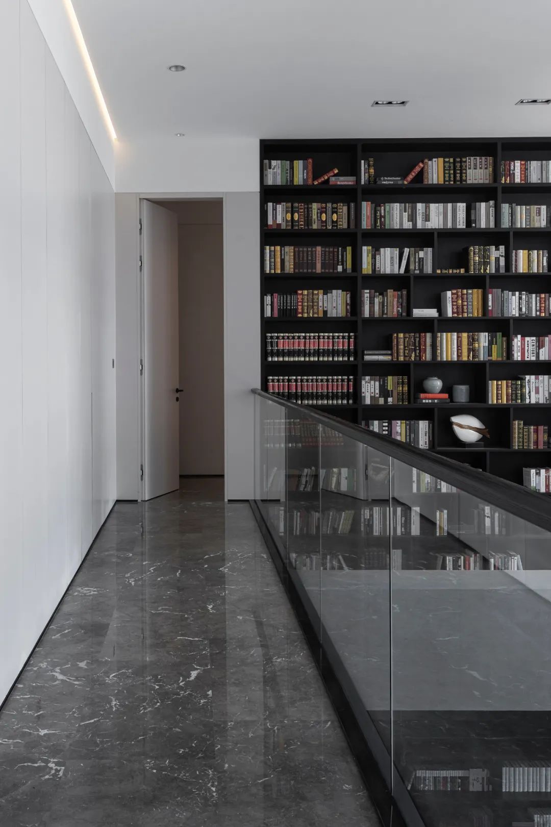 南京时尚与质朴的居住空间丨中国南京丨千行设计-46