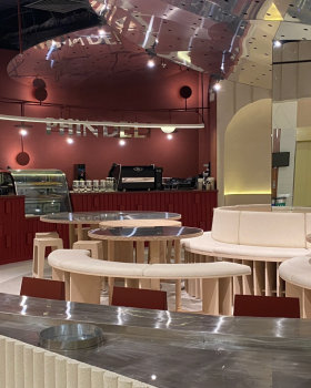 Phindeli Aeon Tan Phu 咖啡店丨越南胡志明市丨Red5 Studio