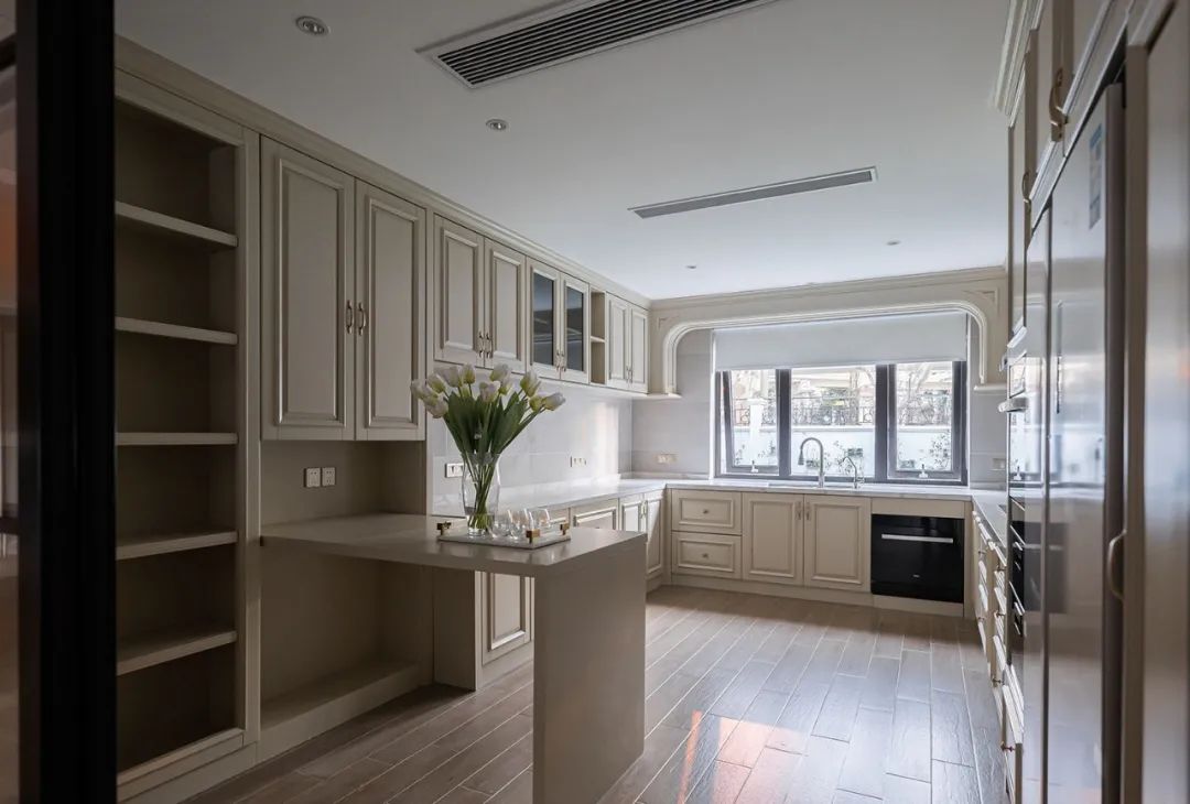 680m²别墅变形记丨中国上海丨上海陈尹周室内设计-17