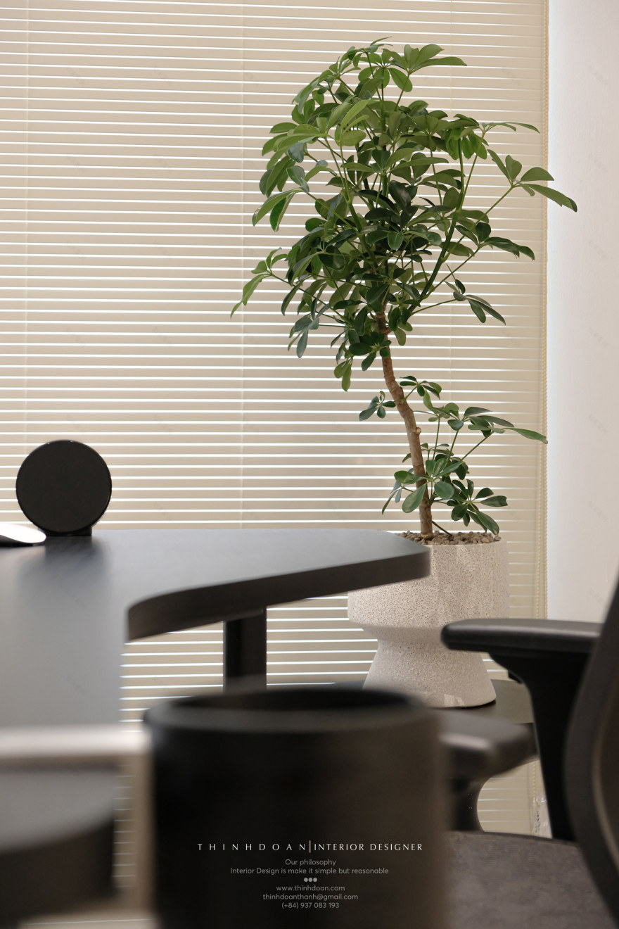 不引人注目的事物;不张扬的人(需结合具体语境确定the unobtrusive指代的是人还是物) 丨Thinh Doan(室内设计师)-33