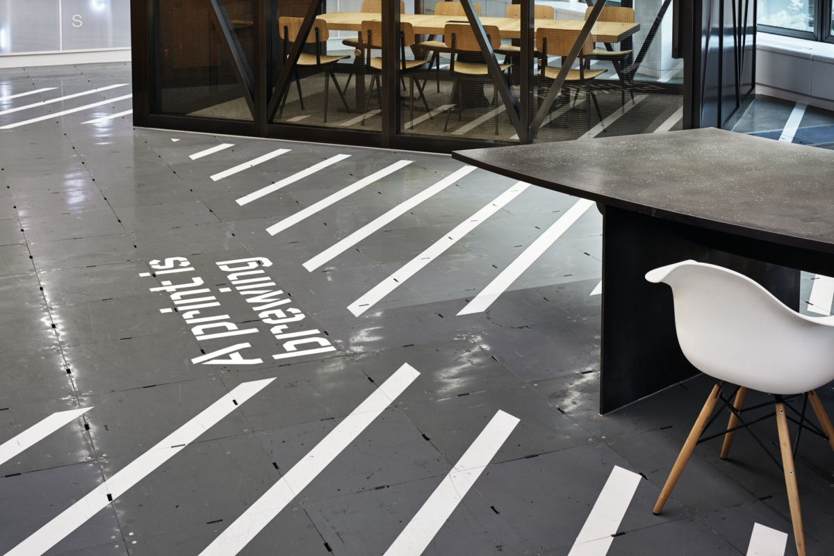 首尔现代信用卡像素工厂办公室-25