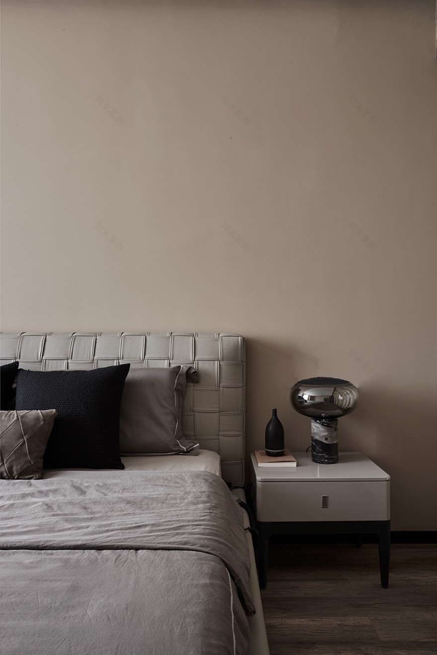 《所谓遇见》 | 冷峻与温暖共融的现代家居设计-22