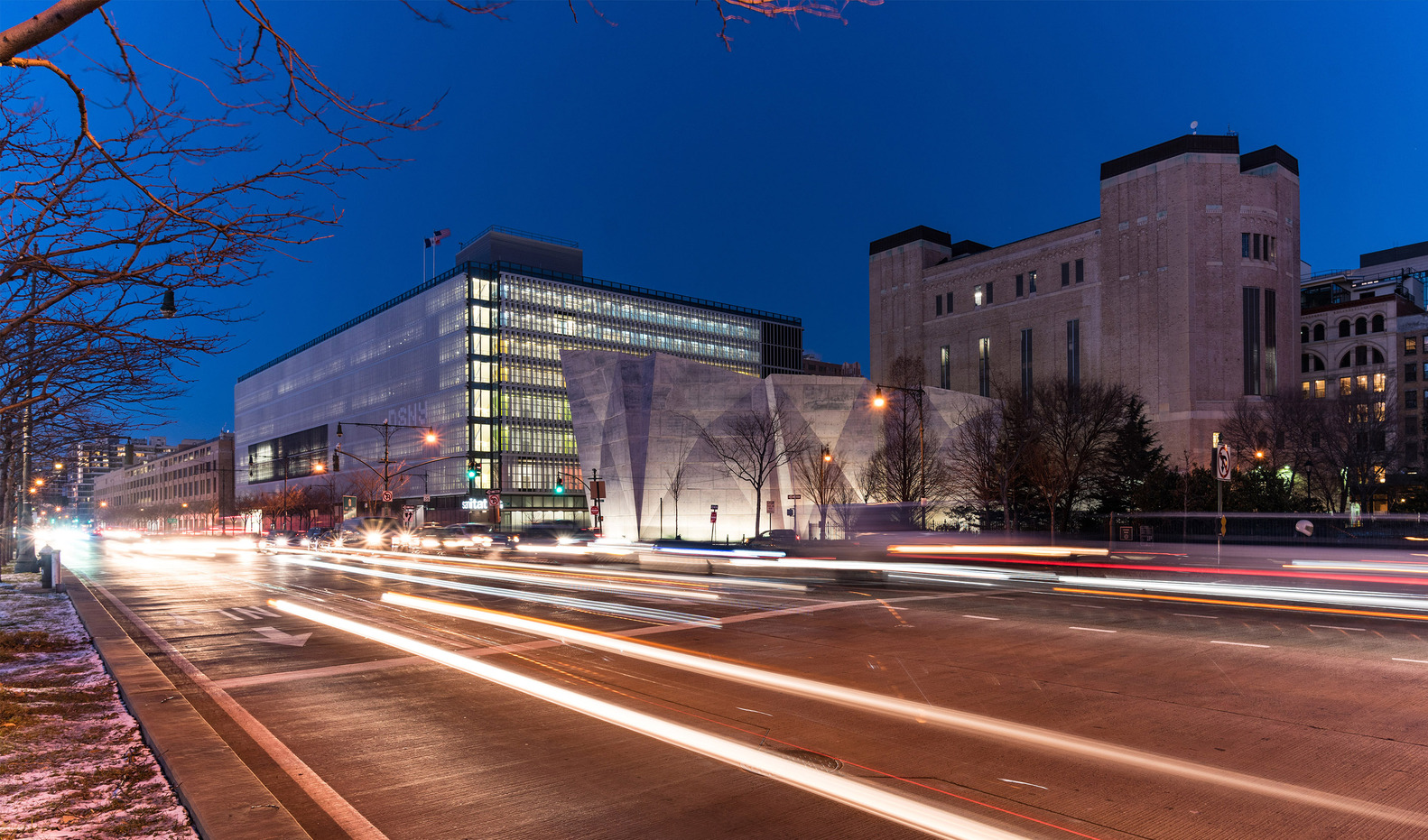 Manhattan Districts 125 Garage - spring street Salt Shed  Dattner Architects-31
