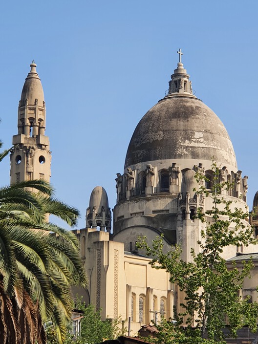 圣地亚哥建筑城丨智利圣地亚哥-12