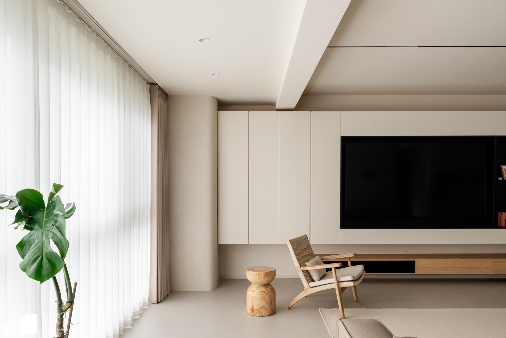 留白·私宅 ｜聆雨｜温润自然现代原木风-1