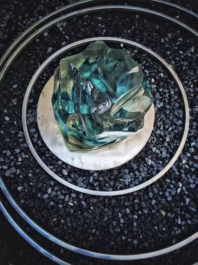 "静"动之间 | 雕塑艺术激活生活空间-13