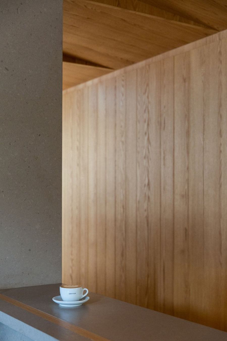 来自日本的精品咖啡馆,保持简约而复杂美学的连续性 - 米尚丽零售设计网 MISUNLY- 美好品牌店铺空间发现者-7