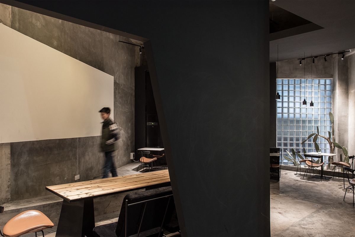 城市夹缝中的变奏彡口空间-18