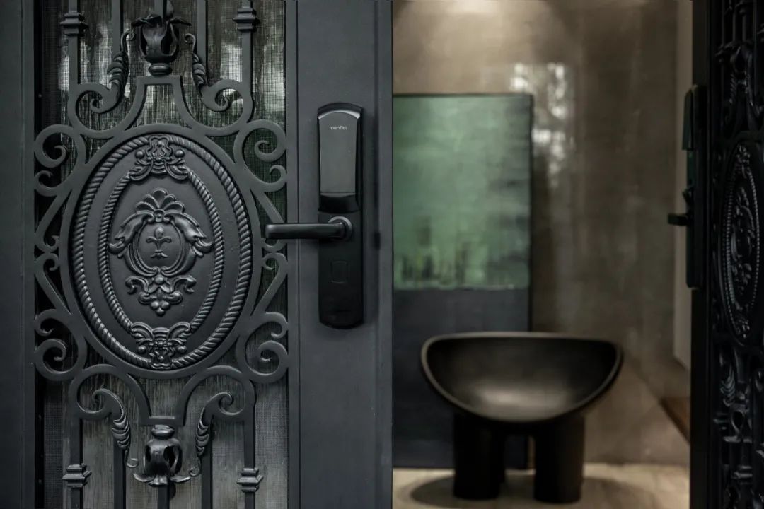 平衡与碰撞,280㎡多元化生活空间丨邓周彬-11