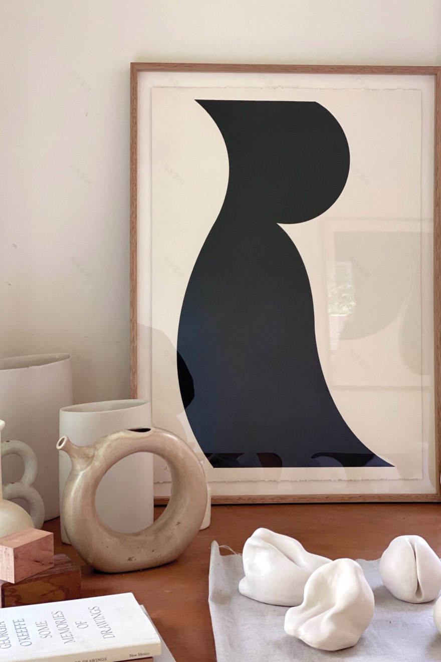 Caroline Walls plays with sculpture ahead of her new online exhibition-0