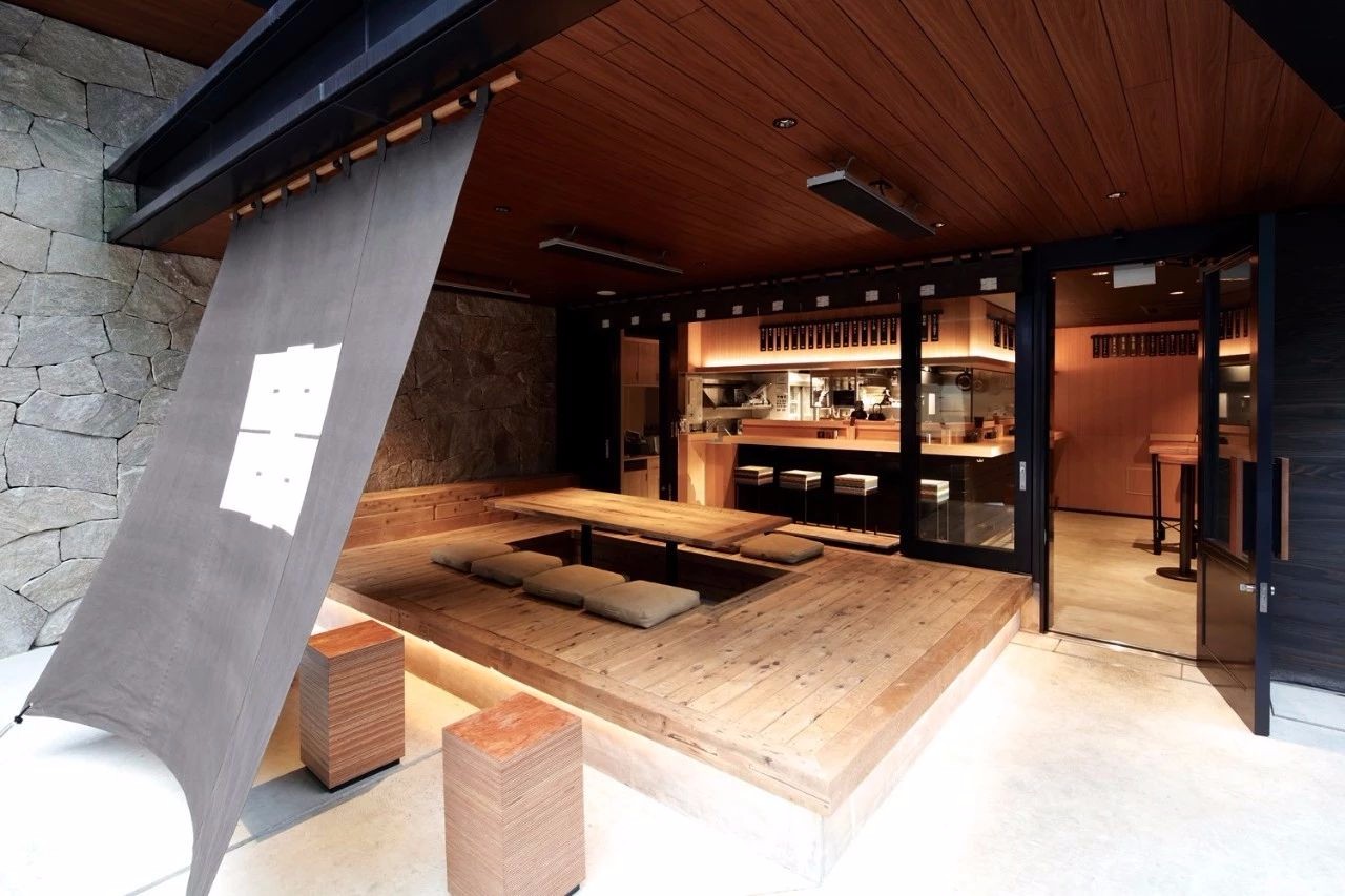 这个LOFT酒店装潢简单 / 住一晚却要6000块-137