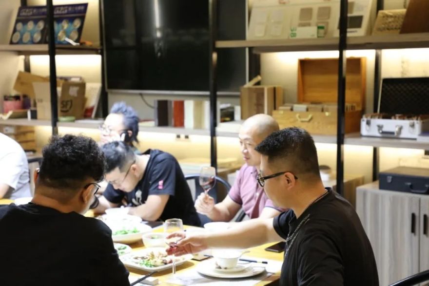 蜂宿设计 || 把酒言欢 | 万科城市之光别墅 B 区瀚然院 27 栋 108 室-11