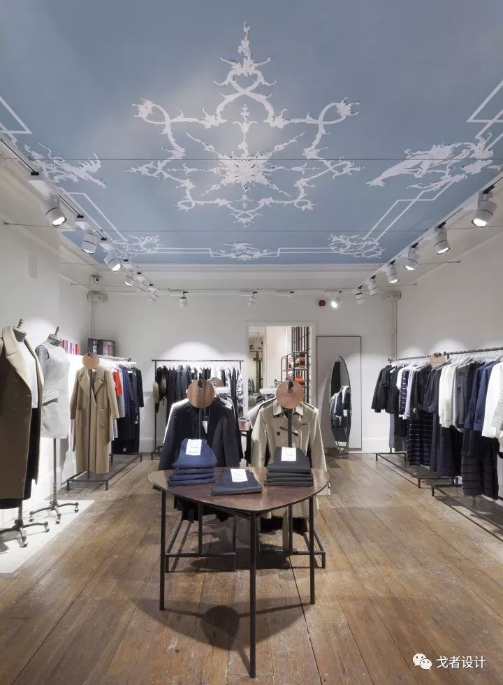英国风情高档服饰概念店设计-2