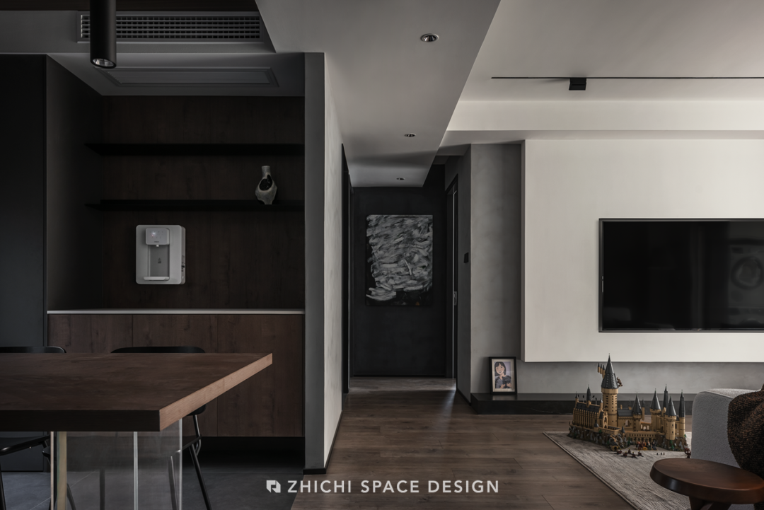 《哈利波特》粉丝的魔法之家 · 现代简约设计中的个性收藏空间丨武汉咫尺空间设计-30