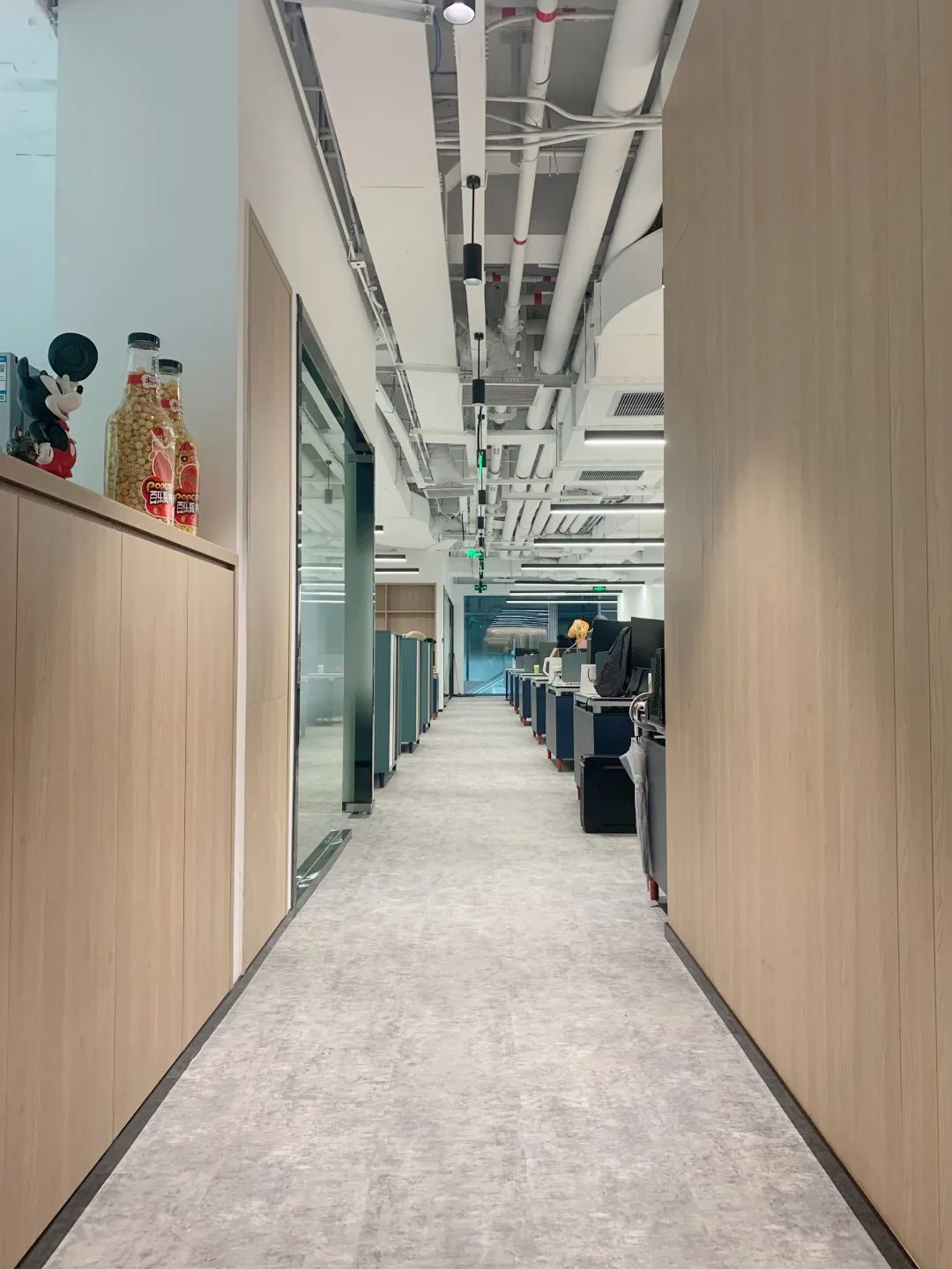 《周一见》· 虹桥天地广告公司办公室设计丨中国上海丨攸地(上海)建筑工程设计有限公司-38