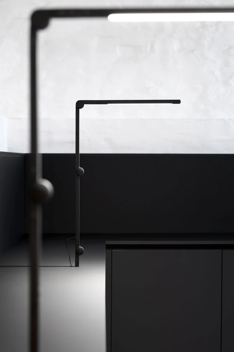 德国古老建筑中的现代纹身工作室-27