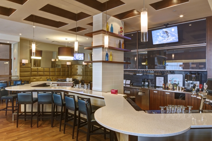 蒙特利尔机场万豪酒店Marriott Courtyard设计-5