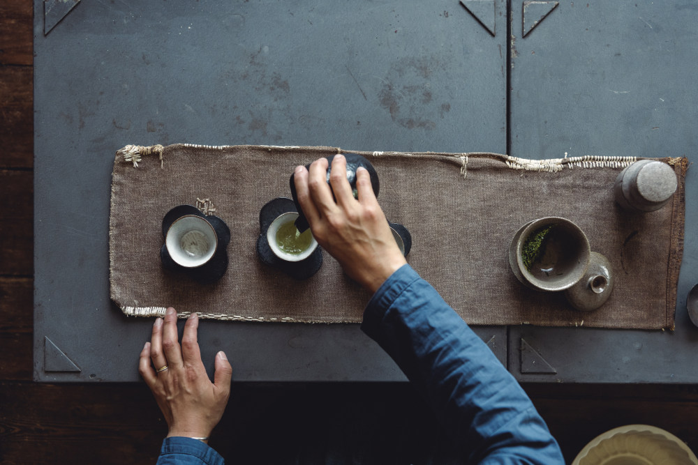 陶艺家 Kaori Tatebayashi 的伦敦森林山现代之家 | 城市与自然的完美融合-20