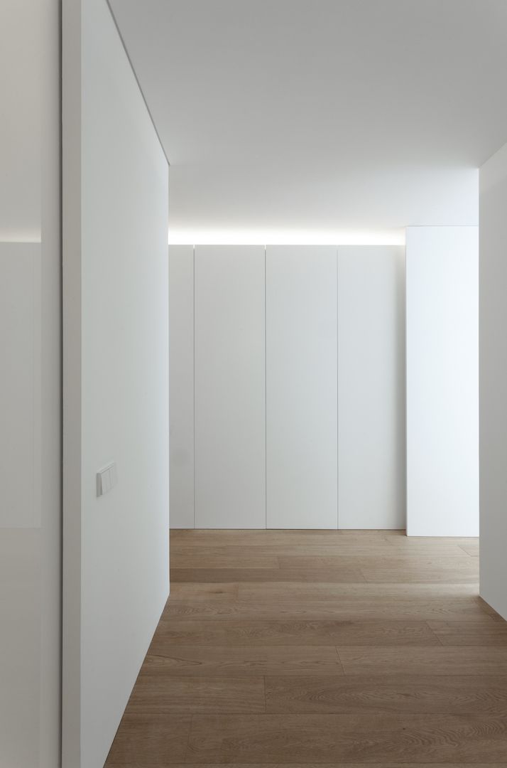 白漆润色，空间焕新——瓦伦西亚公寓设计-40