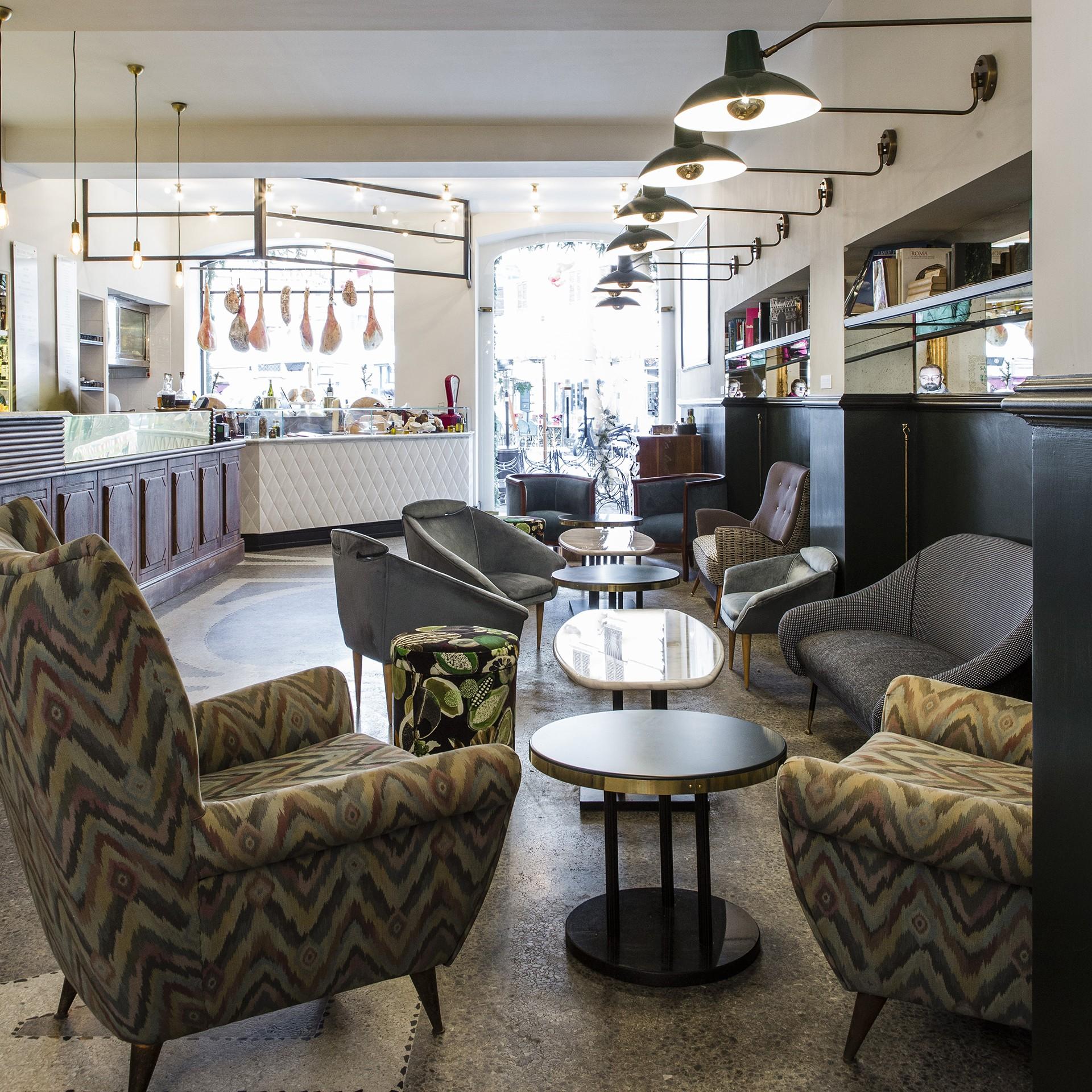 在罗马中心广场的历史，它是著名的酒吧camilloni-13