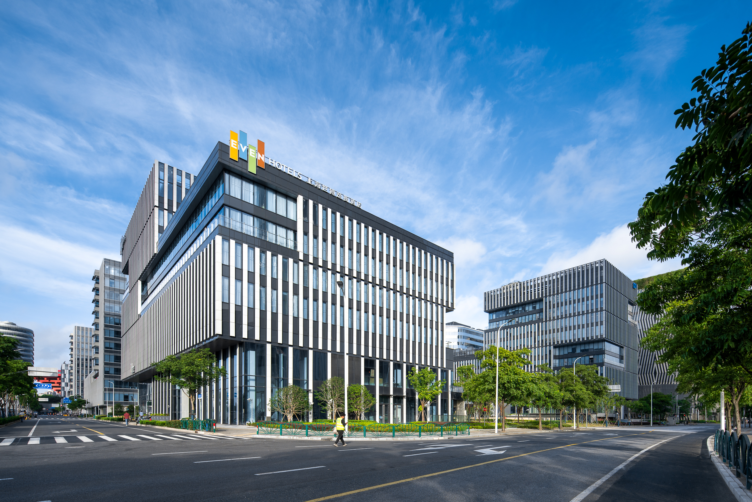 HPP | SPDB Center + EVEN Hotel – Green Valley-9