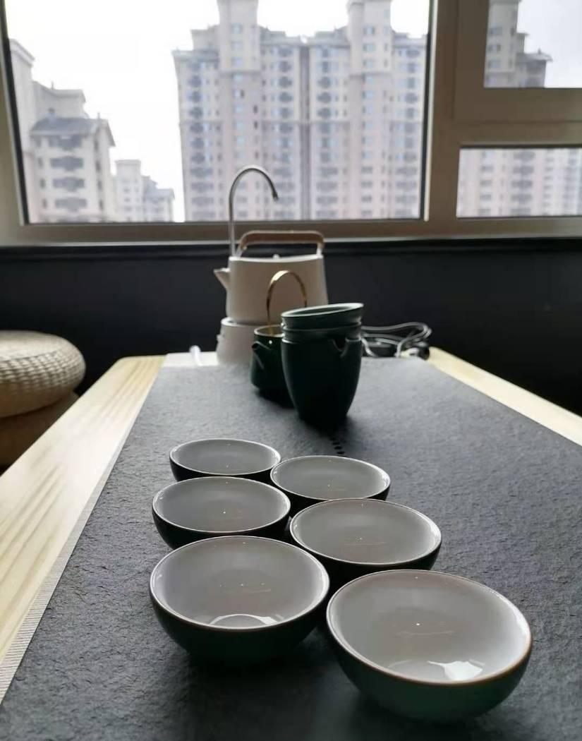 90 平米现代简约风家居设计，温馨舒适与实用并存-18