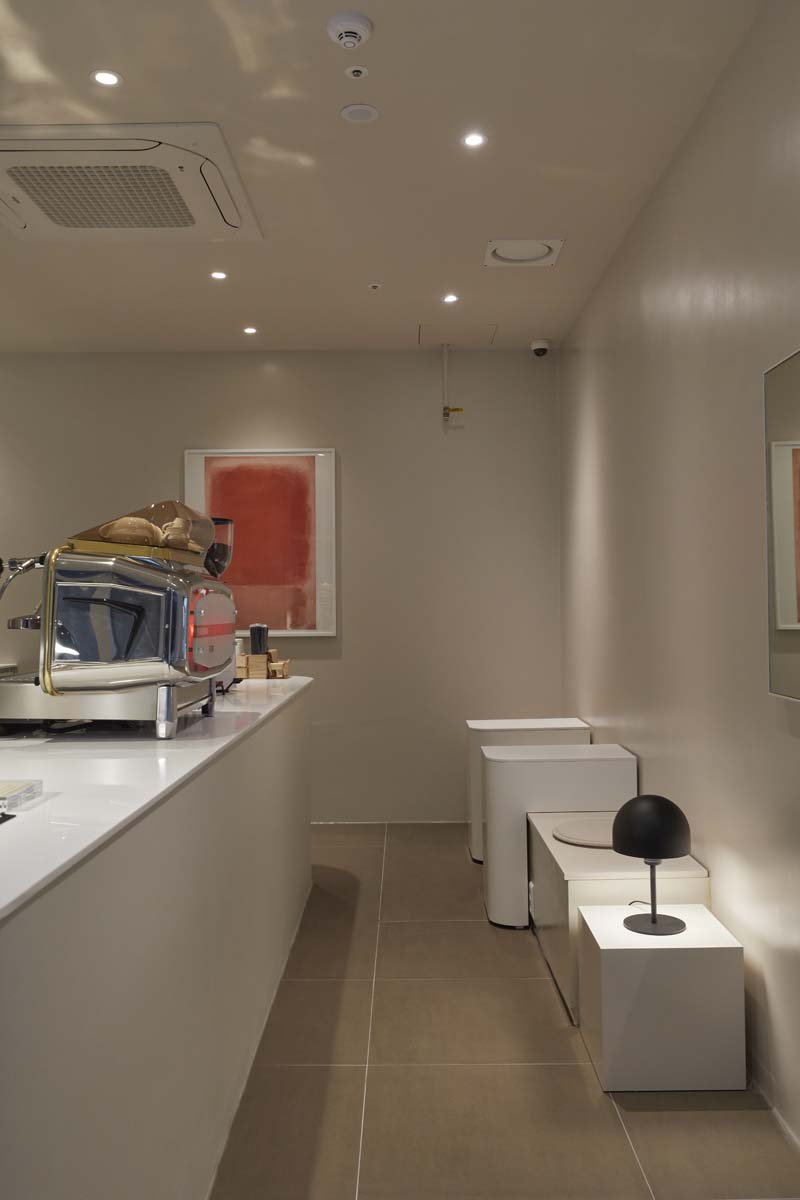 现代简约风 8 平米咖啡厅设计，打造温馨小空间-7