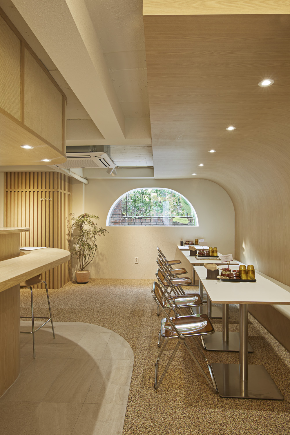 14 坪温馨黑白家居，展现简约设计魅力-2