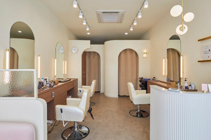 简约清新 11 坪美妆店设计-2