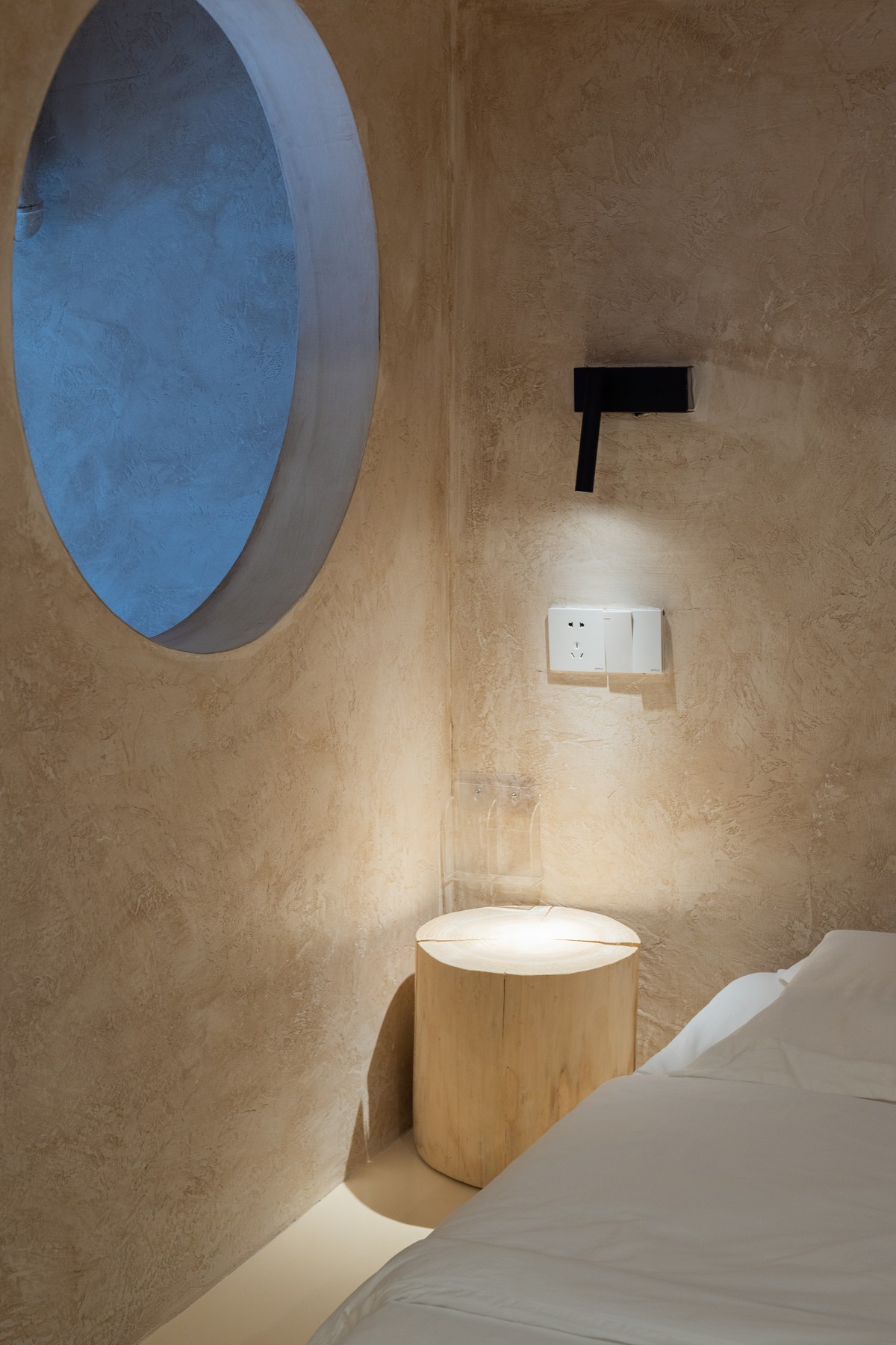 涅十设计 · 30平米loft小而美侘寂风民宿-10