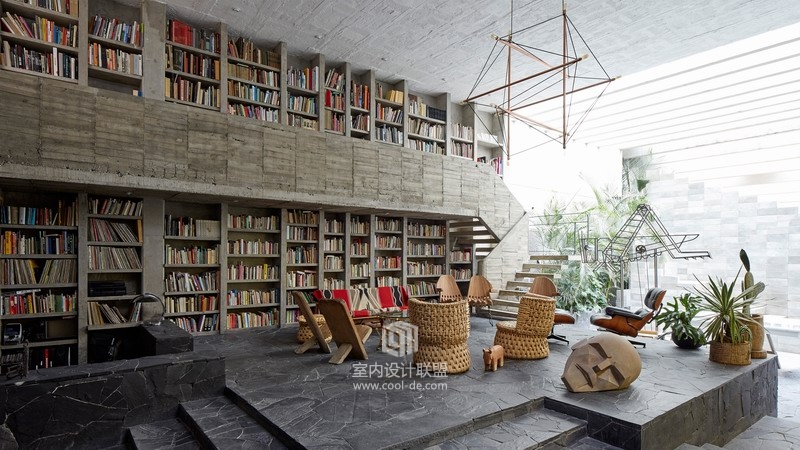 墨西哥艺术家夫妇的混凝土毛坯住宅-0