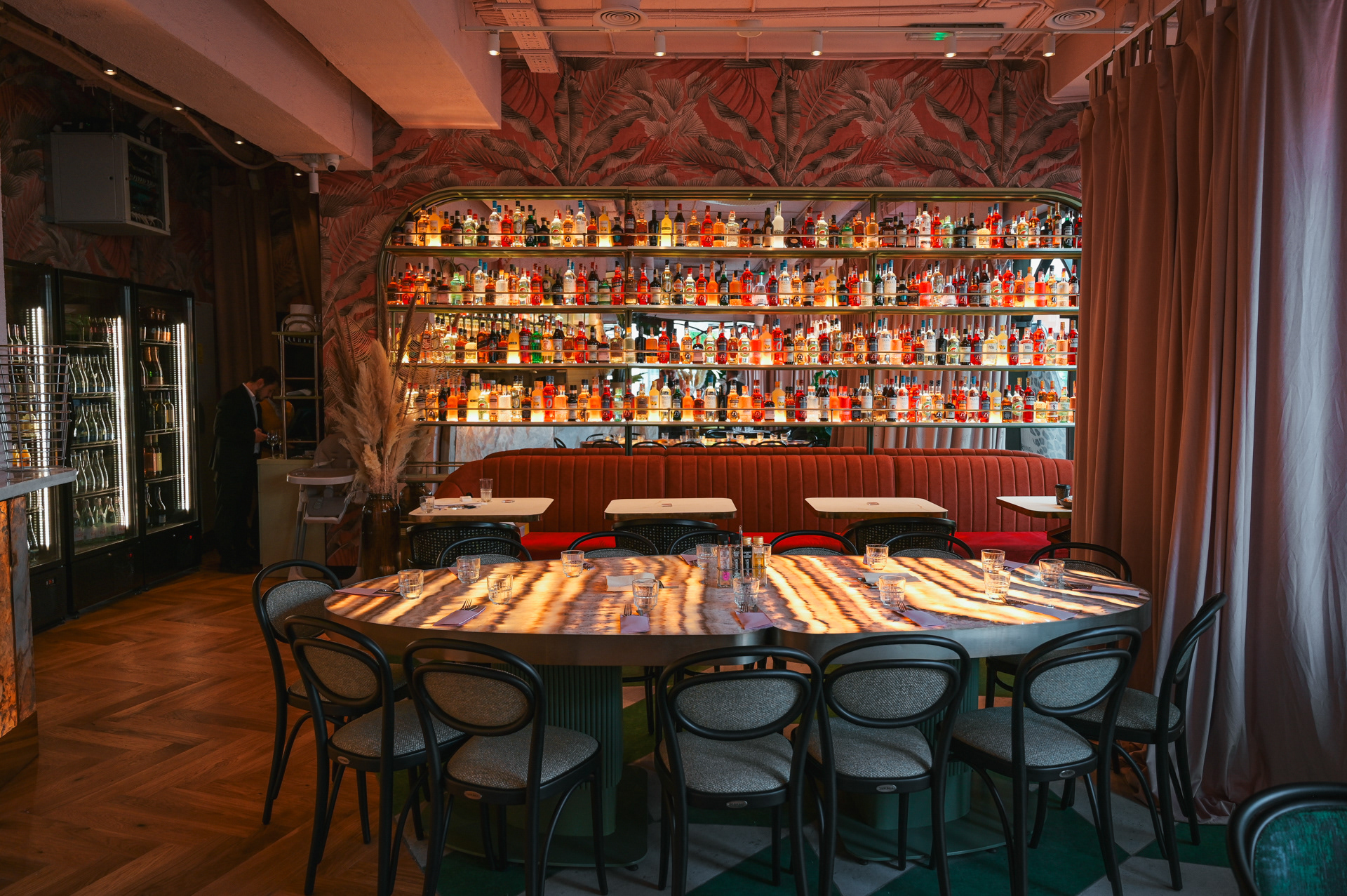 莉莉餐厅丨RomaniaIasi丨Sergiy Sarana等7人-48