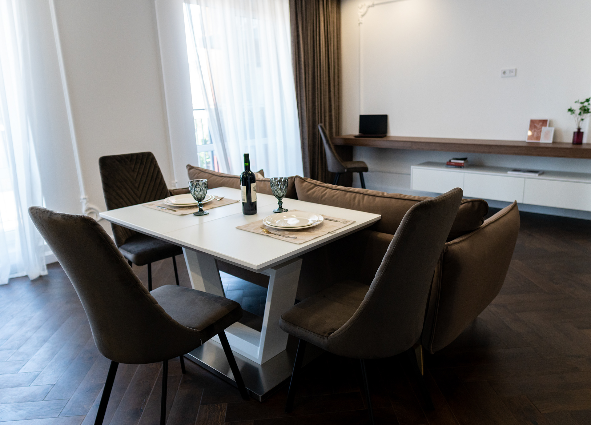 APARTMENT: 54 sq.m (Real)-6